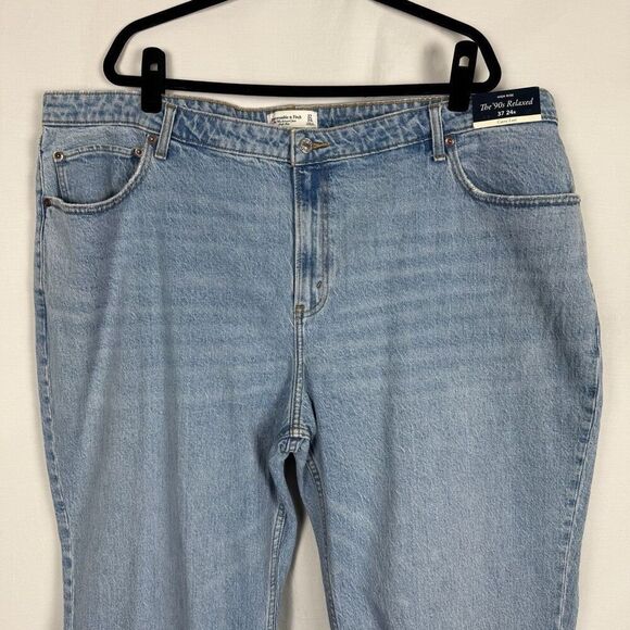Abercrombie & Fitch The 90’s Relaxed Jean - Women’s 24 - Picture 3 of 10